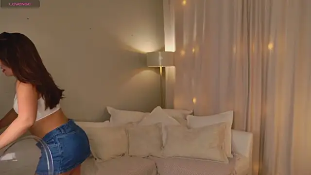 EmiliaDreams online show from 07-08-26, 06:45