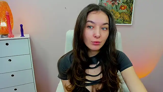 Snapshot of Meagn_Extasy chatting on 12-15-25, 07:45 Meagn Extasy online show from 12-15-25, 07:45