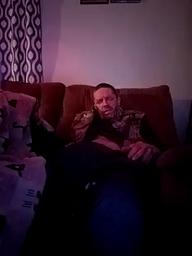 Snapshot of Bigloggz chatting on 03-05-26, 06:42 Bigloggz online show from 03-05-26, 06:42