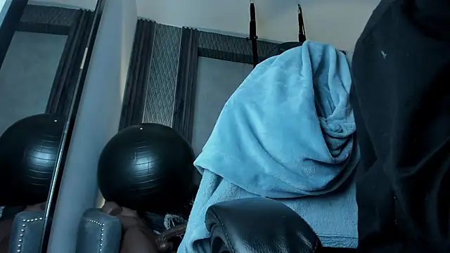 selene red  online show from 10-18-25, 03:57