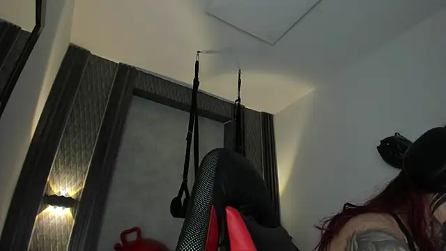 selene red  online show from 12-01-25, 02:55