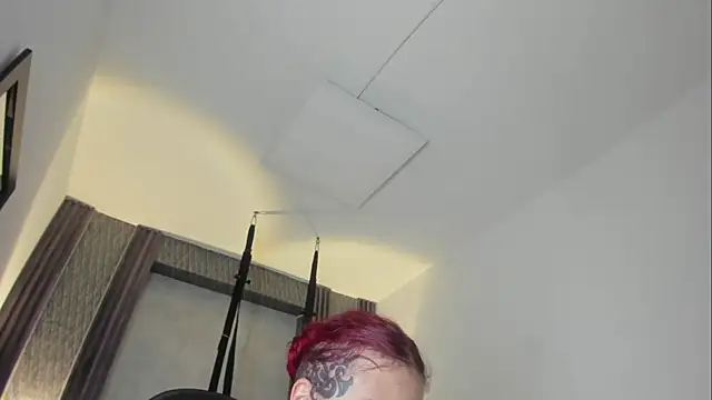 selene red  online show from 12-15-25, 03:49