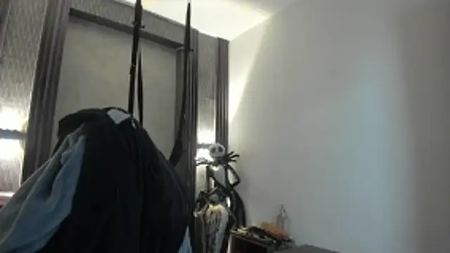 selene red  online show from 12-17-25, 03:51