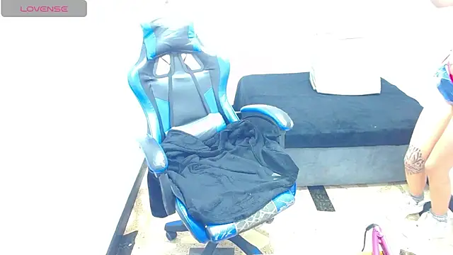 Bonnye star online show from 12-20-25, 05:14