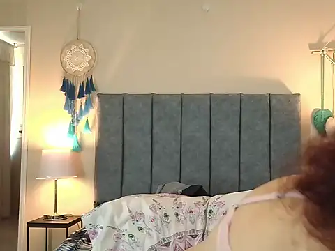 IberianMoonMK online show from 04-24-26, 05:26