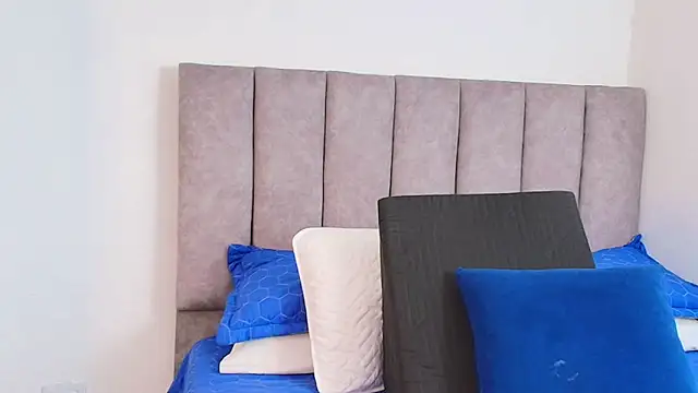 karina lewis  online show from 01-25-25, 03:30