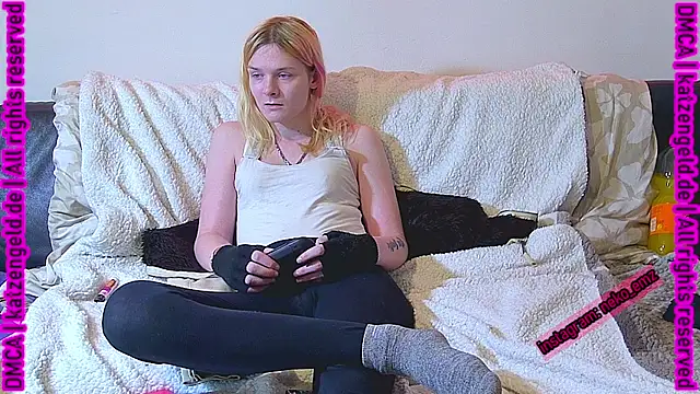 Snapshot of emma_neko chatting on 01-16-25, 03:24 emma neko online show from 01-16-25, 03:24