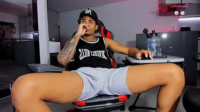 Snapshot of daikokuten_ chatting on 01-22-25, 01:10 daikokuten online show from 01-22-25, 01:10