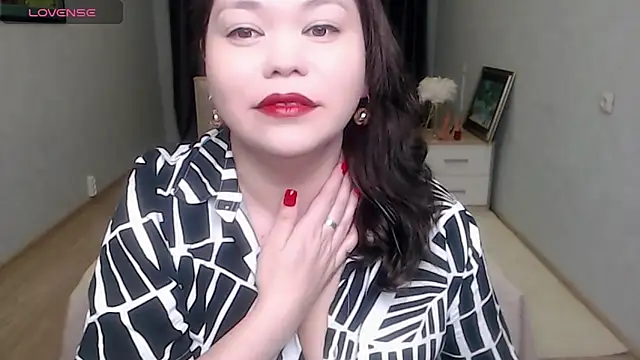 Snapshot of supersex_96 chatting on 02-05-25, 02:37 supersex 96 online show from 02-05-25, 02:37