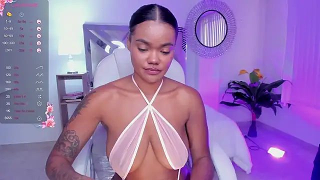 Snapshot of madisson_davon chatting on 12-30-24, 04:19 madisson davon online show from 12-30-24, 04:19