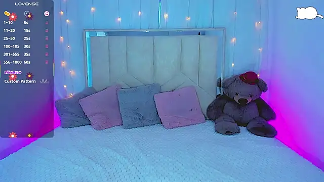 AlanaBekeer online show from 04-11-26, 08:24