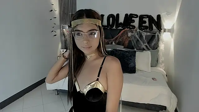 sara saenz99 online show from 10-31-25, 05:36