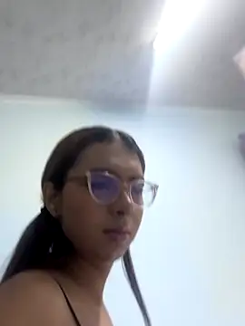 sara saenz99 online show from 11-01-25, 08:22