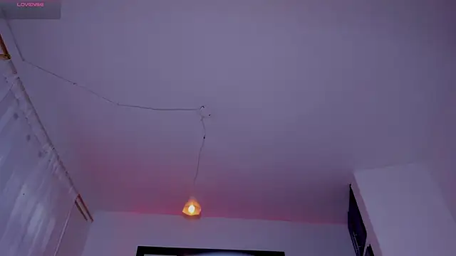 Scarlett 811 online show from 12-20-25, 07:26