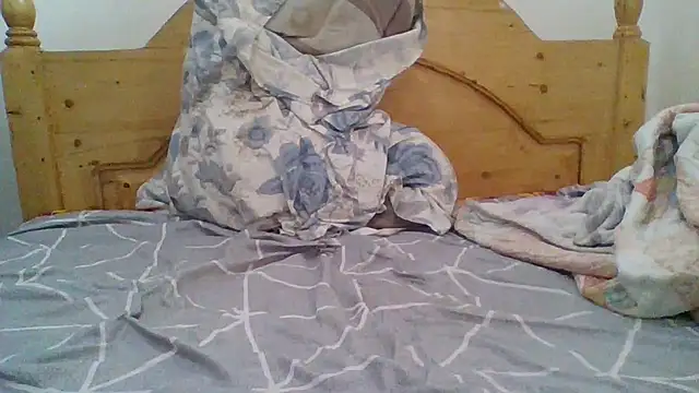 demo2004 online show from 04-18-26, 12:09