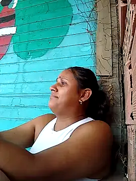 Snapshot of Andreita_95 chatting on 09-14-25, 08:19 Andreita 95 online show from 09-14-25, 08:19