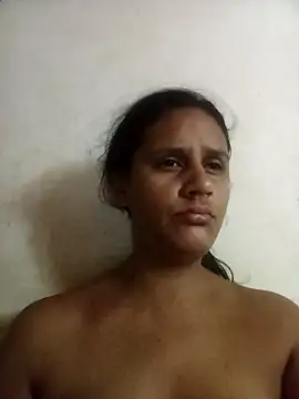 Snapshot of Andreita_95 chatting on 09-28-25, 09:58 Andreita 95 online show from 09-28-25, 09:58