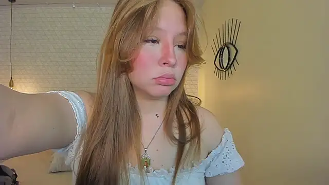 Kittytimberlake online show from 04-14-26, 12:55