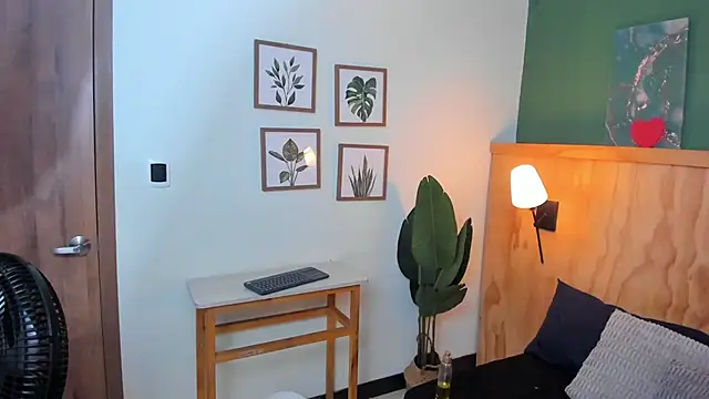 Snapshot of jacob-coper chatting on 10-24-25, 03:14 jacob-coper online show from 10-24-25, 03:14