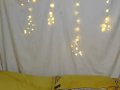 StarBarbiee online show from 12-17-25, 08:26