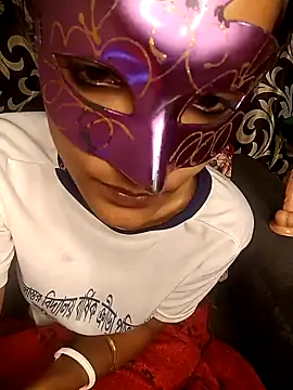 Snapshot of REVA_DARLING chatting on 01-15-25, 05:37 REVA DARLING online show from 01-15-25, 05:37