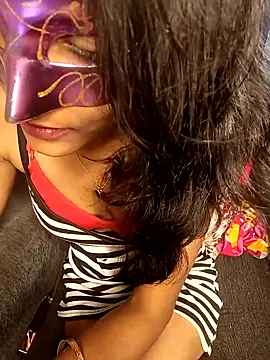 REVA DARLING online show from 01-28-25, 03:25