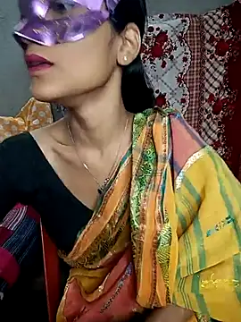 Snapshot of REVA_DARLING chatting on 03-05-25, 01:39 REVA DARLING online show from 03-05-25, 01:39