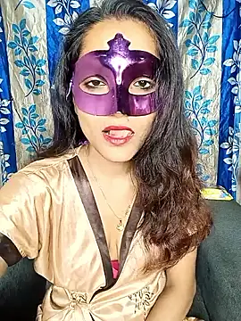 Snapshot of REVA_DARLING chatting on 11-03-25, 03:02 REVA DARLING online show from 11-03-25, 03:02