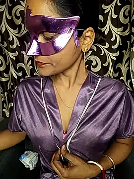 REVA DARLING online show from 01-12-26, 02:33