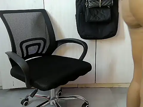 Destiny Desire online show from 10-25-25, 04:35