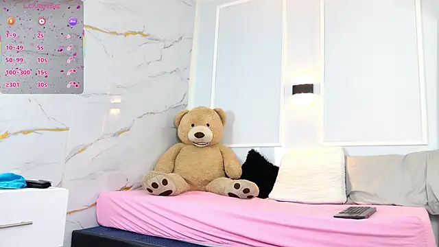 zorravioletta1 online show from 04-08-26, 11:54