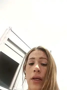 Snapshot of latinasexitrans123 chatting on 10-17-25, 08:22 latinasexitrans123 online show from 10-17-25, 08:22