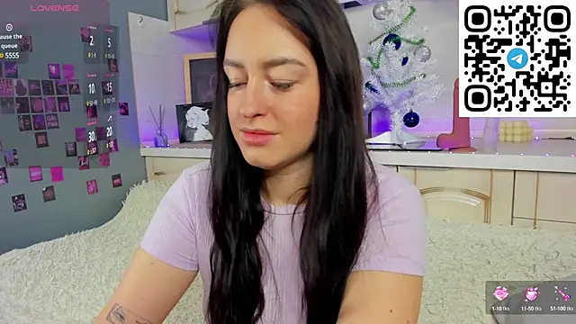 Snapshot of Kruela_Eva chatting on 01-15-25, 12:19 Kruela Eva online show from 01-15-25, 12:19