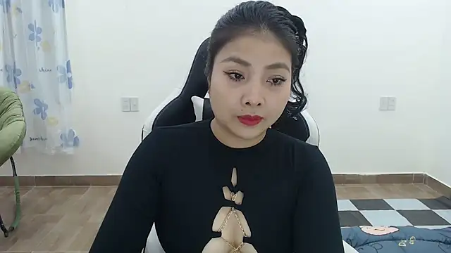 MiMi 0293 online show from 11-29-25, 12:19