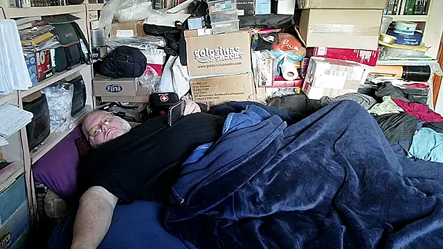 hadeszeuss2 online show from 03-15-26, 02:34