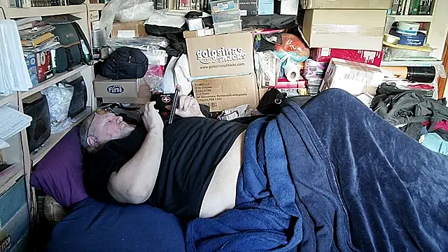 hadeszeuss2 online show from 03-17-26, 02:42