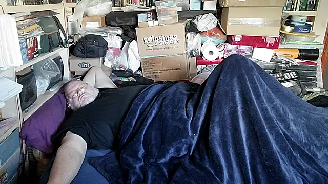 hadeszeuss2 online show from 04-03-26, 08:34