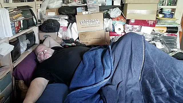 hadeszeuss2 online show from 04-05-26, 01:52