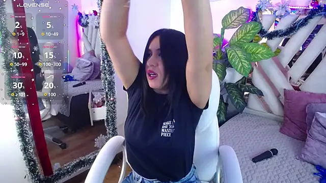 Camille jhonson online show from 12-18-25, 10:10