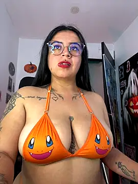 Devilsweet17 online show from 10-23-25, 07:01