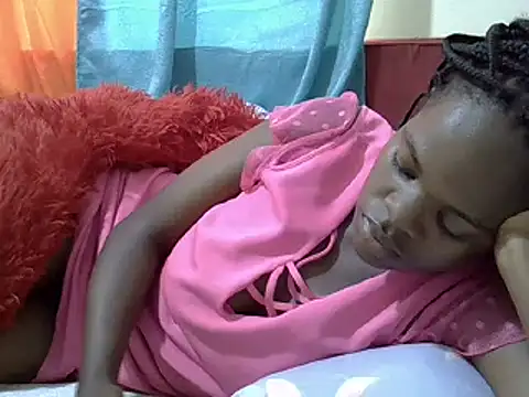 Snapshot of Creamy_dolly chatting on 03-11-25, 05:16 Creamy dolly online show from 03-11-25, 05:16