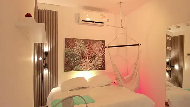 emma alice  online show from 11-17-25, 12:11