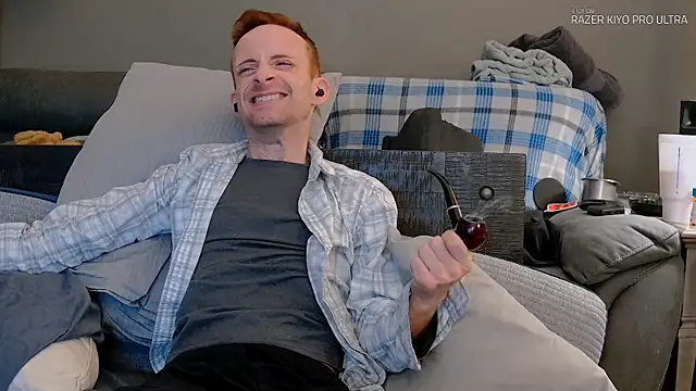 Snapshot of Dilldough405 chatting on 03-02-26, 12:12 Dilldough405 online show from 03-02-26, 12:12