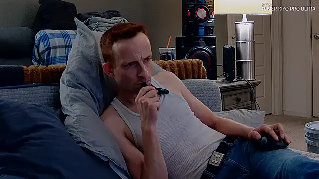 Snapshot of Dilldough405 chatting on 03-04-26, 09:43 Dilldough405 online show from 03-04-26, 09:43