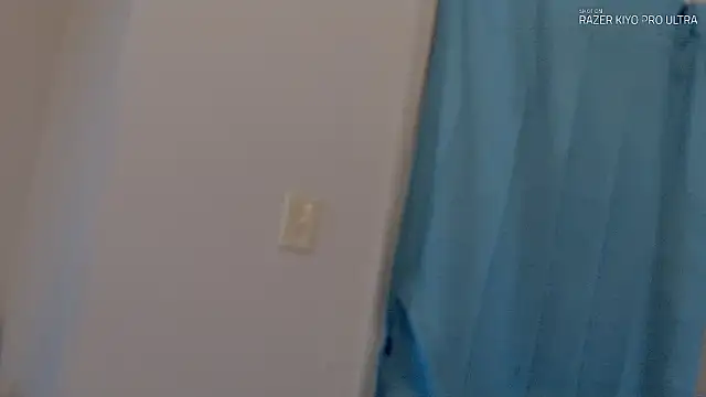 Snapshot of Dilldough405 chatting on 03-15-26, 06:52 Dilldough405 online show from 03-15-26, 06:52