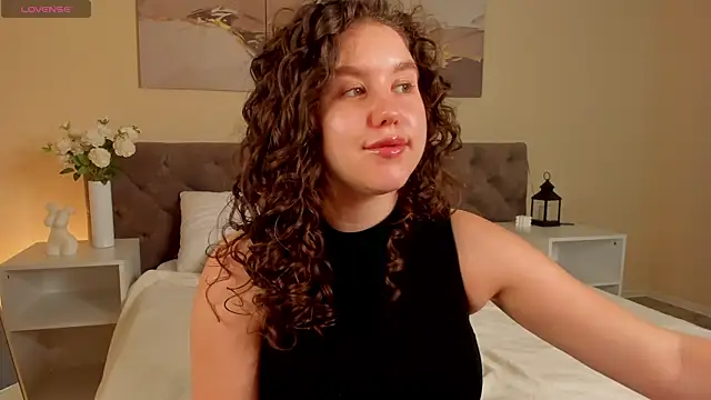 Ariella Sol online show from 08-05-26, 01:08