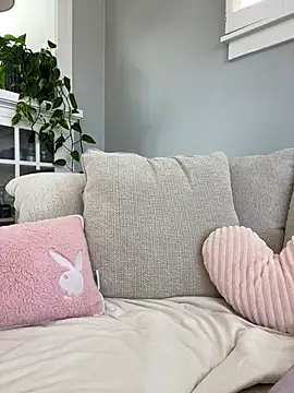 LoveShae  online show from 03-11-25, 04:29