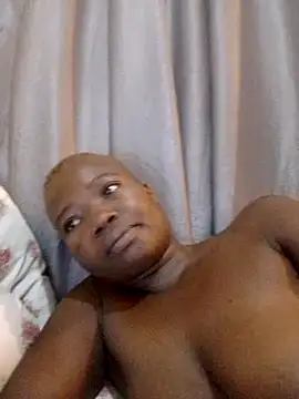 Snapshot of Yugibaby1 chatting on 03-01-25, 03:43 Yugibaby1 online show from 03-01-25, 03:43