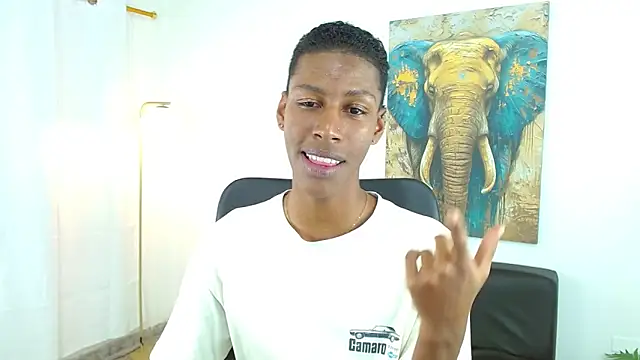 Snapshot of maiki18_ chatting on 11-07-25, 08:53 maiki18 online show from 11-07-25, 08:53