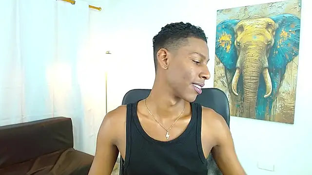 Snapshot of maiki18_ chatting on 11-25-25, 08:42 maiki18 online show from 11-25-25, 08:42